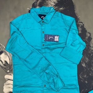 🎁COPY - Slim Fit Shirt . Size - XL